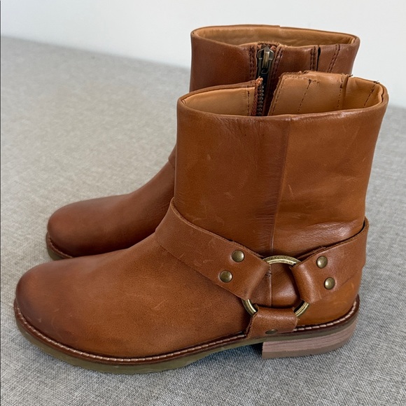 Frye Tan Leather Cara flex harness Boots - Picture 9 of 11